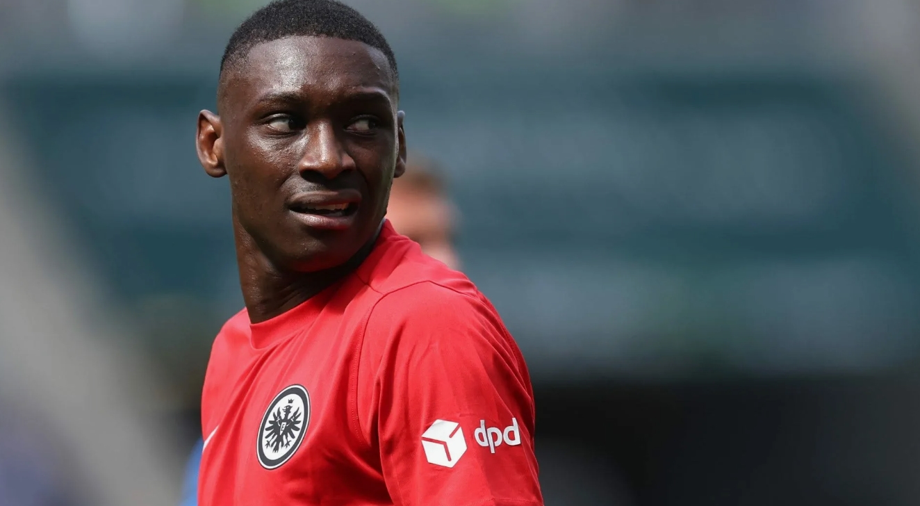 Randal Kolo Muani karyerasını necə qurur uğur yolunda sponsorlar və müqavilələr